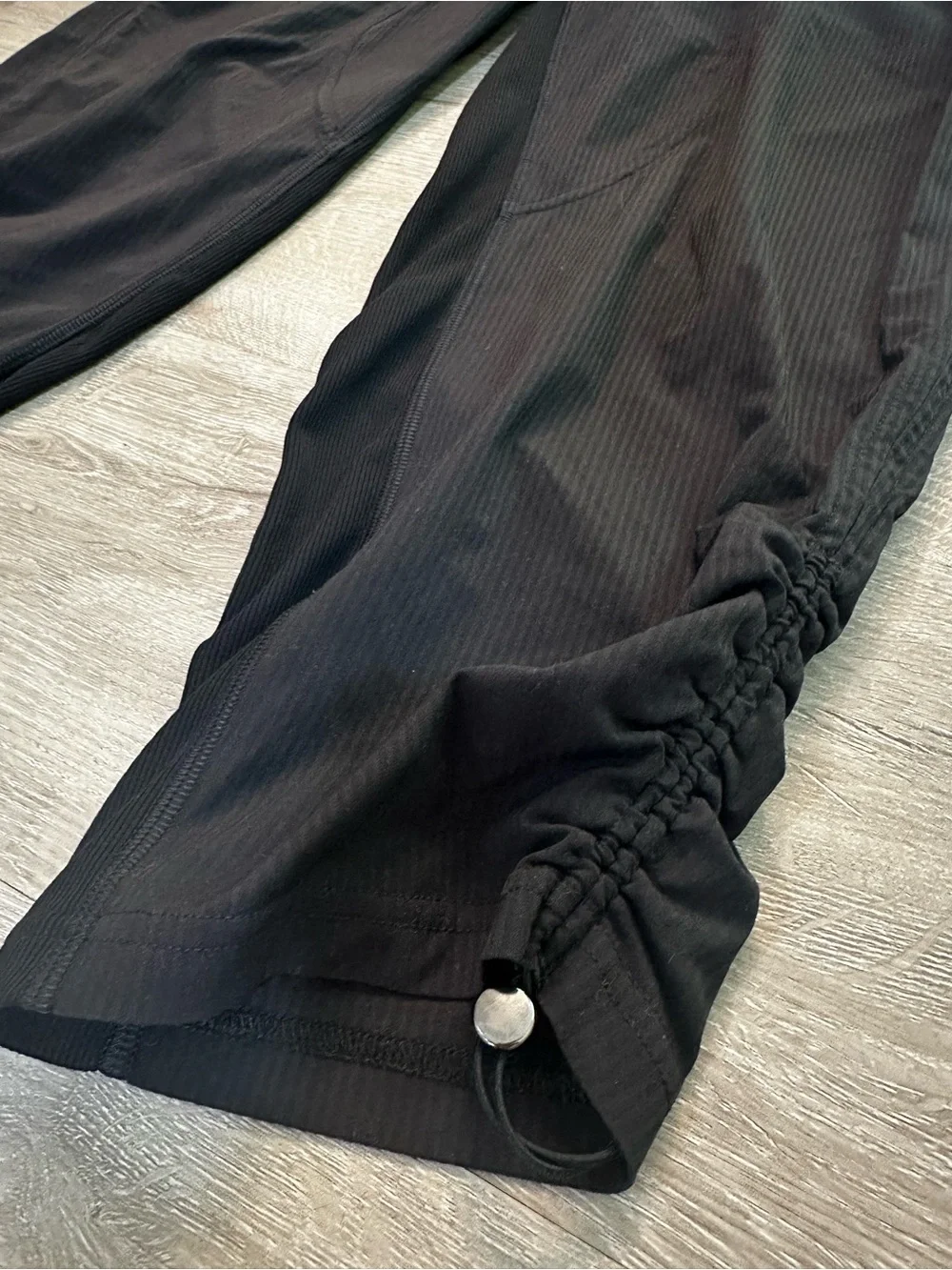 Lululemon Dance Studio Mid-Rise Crop 25